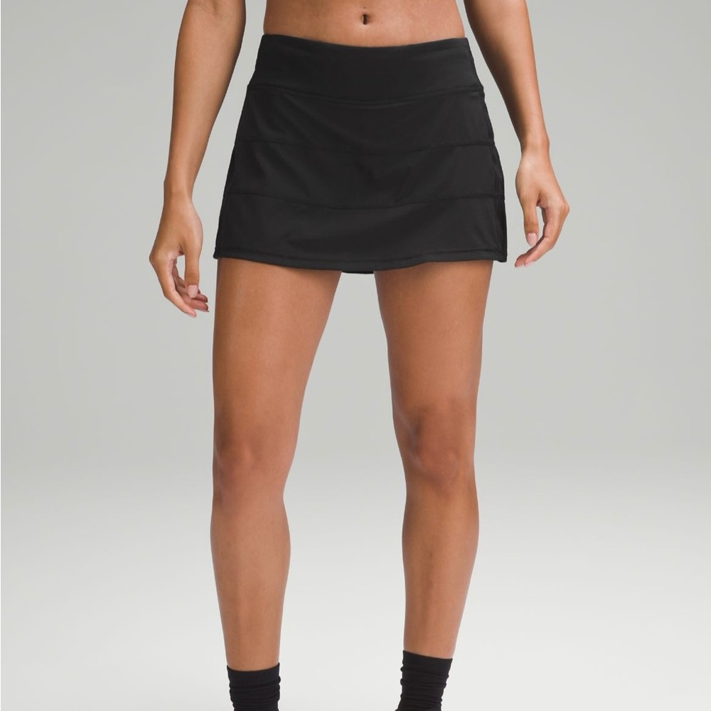 Lululemon Black skirt - size 8